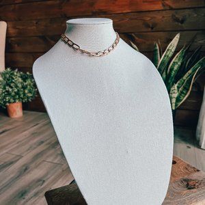 THE LINCOLN TEXTURED CHAIN CHOKER GOLD